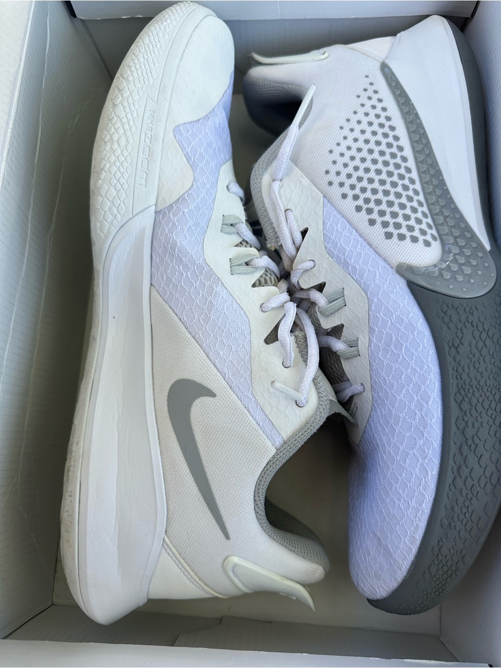 Nike Men’s White & Gray Athletic Training Shoes
